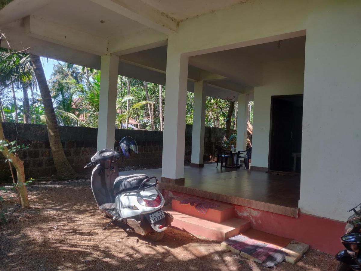 Sunshine Service Villa Kannur Eksteriør billede